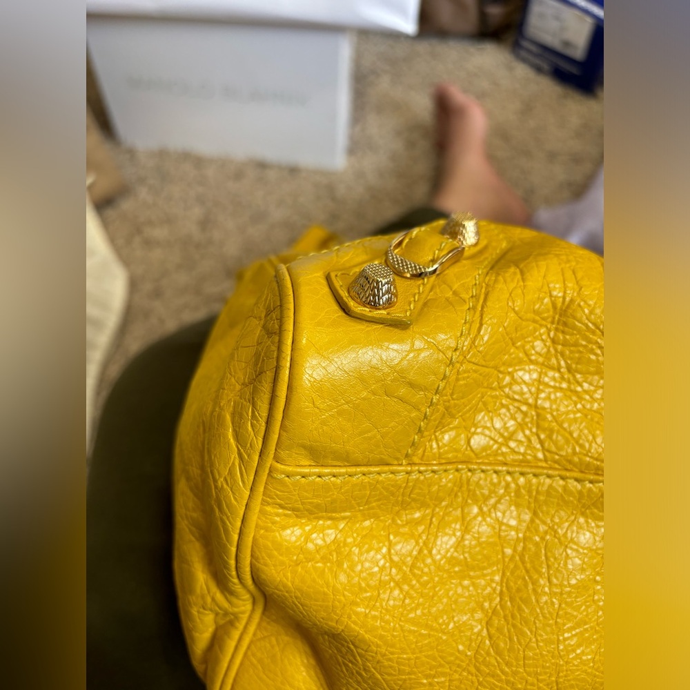 Balenciaga Giant 12 Golden Velo Bag in Lemon - Picture 7 of 10